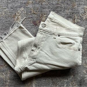 Old navy off white cropped Jean sz 6